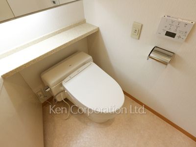 Lavatory ※Photo of the same layout on 34 floor. Decoration and fixture may differ.