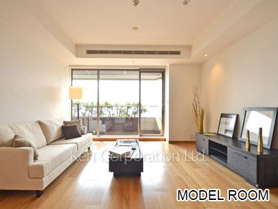 Living-Dining ※Photo of the same layout on 24 floor. Decoration and fixture may differ.