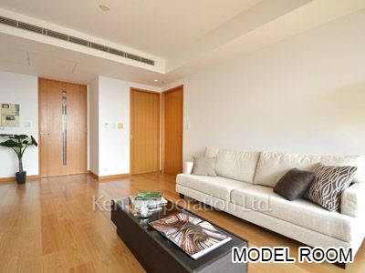 Living-Dining ※Photo of the same layout on 24 floor. Decoration and fixture may differ.