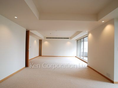 Living-Dining ※Photo of the same layout on 20 floor. Decoration and fixture may differ.