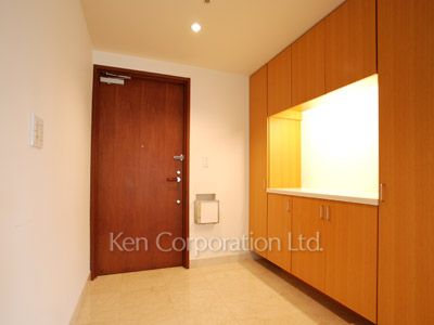Entrance ※Photo of the same layout on 20 floor. Decoration and fixture may differ.