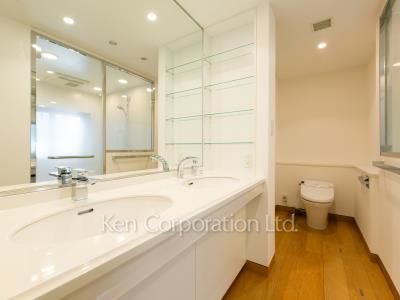 Powder Room