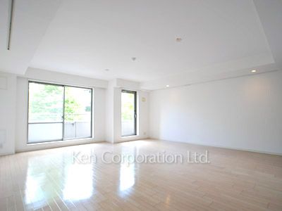 Living-Dining ※Photo of the same layout on 2 floor. Decoration and fixture may differ.