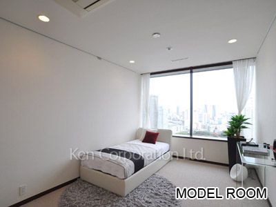 Other Room ※Photo of the same layout on 26 floor. Decoration and fixture may differ.