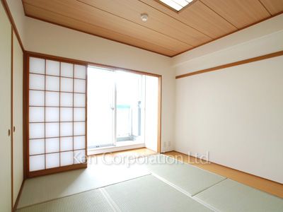 Other Room ※Photo of the same layout on 2 floor. Decoration and fixture may differ.