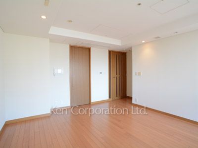 Living-Dining ※Photo of the same layout on 15 floor. Decoration and fixture may differ.