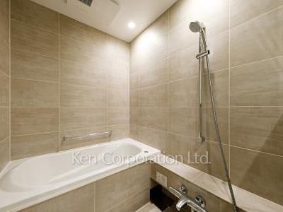 Bath ※Photo of the same layout on 23 floor. Decoration and fixture may differ.
