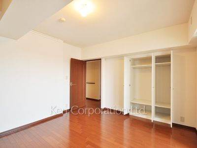Bedroom ※Photo of the same layout on 16 floor. Decoration and fixture may differ.