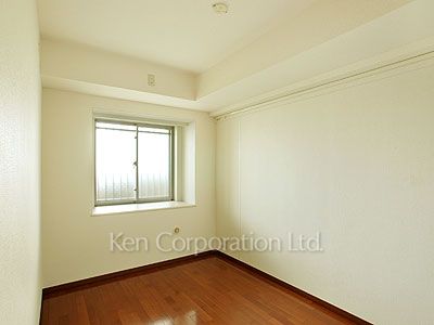 Bedroom ※Photo of the same layout on 13 floor. Decoration and fixture may differ.