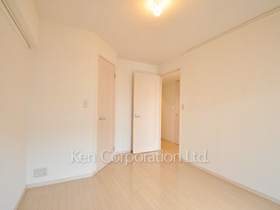 Bedroom ※Photo of the same layout on 11 floor. Decoration and fixture may differ.