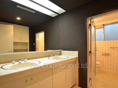 Powder Room