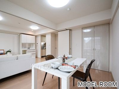 Living-Dining ※Photo of the same layout on 2 floor. Decoration and fixture may differ.