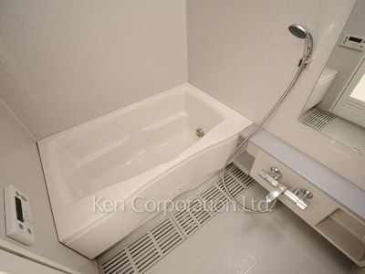 Bath ※Photo of the same layout on 2 floor. Decoration and fixture may differ.