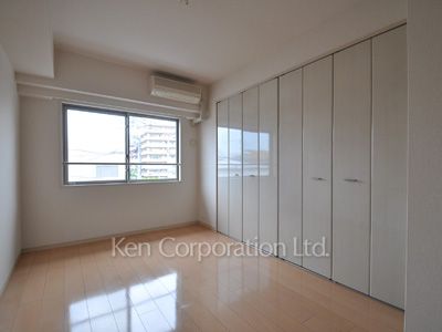 Bedroom ※Photo of the same layout on 2 floor. Decoration and fixture may differ.