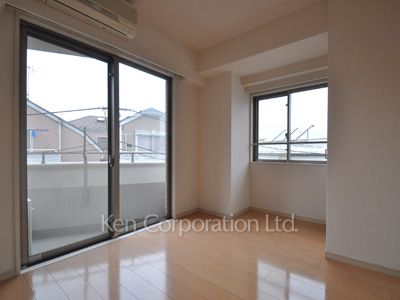 Other Room ※Photo of the same layout on 2 floor. Decoration and fixture may differ.