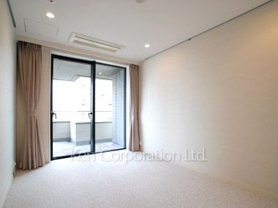 Other Room ※Photo of the same layout on 13 floor. Decoration and fixture may differ.