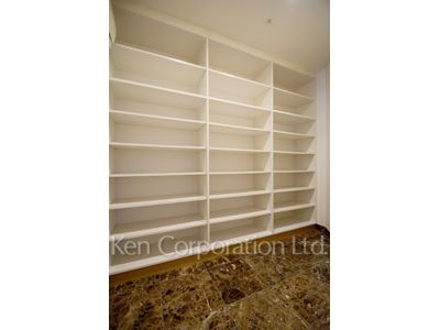 Shoes-In Closet ※Photo of the same layout on 23 floor. Decoration and fixture may differ.