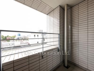 Entrance ※Photo of the same layout on 3 floor. Decoration and fixture may differ.