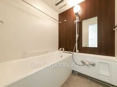 Powder Room ※Photo of the same layout on 3 floor. Decoration and fixture may differ.