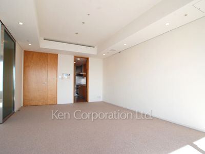 Living-Dining ※Photo of the same layout on 19 floor. Decoration and fixture may differ.