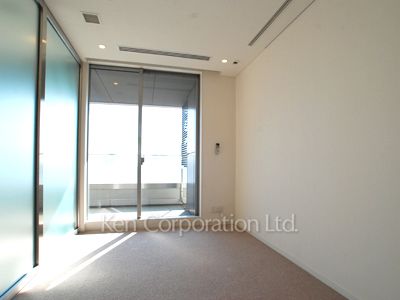 Bedroom ※Photo of the same layout on 19 floor. Decoration and fixture may differ.