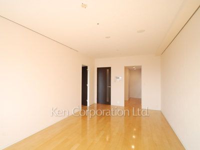 Living-Dining ※Photo of the same layout on 12 floor. Decoration and fixture may differ.