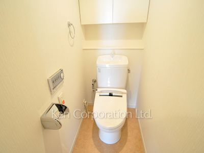 Lavatory ※Photo of the same layout on 17 floor. Decoration and fixture may differ.