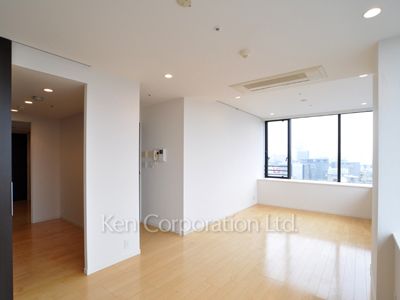 Living-Dining ※Photo of the same layout on 17 floor. Decoration and fixture may differ.