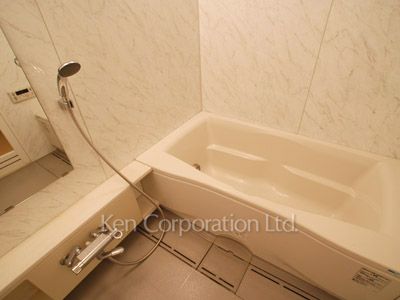 Bath ※Photo of the same layout on 2 floor. Decoration and fixture may differ.