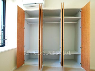 Closet ※Photo of the same layout on 4 floor. Decoration and fixture may differ.