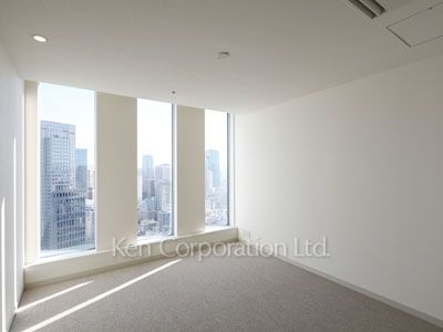 Bedroom ※Photo of the same layout on 35 floor. Decoration and fixture may differ.