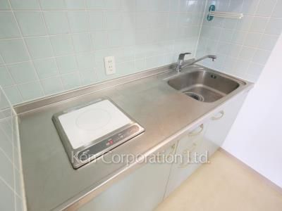 Kitchen ※Photo of the same layout on 14 floor. Decoration and fixture may differ.
