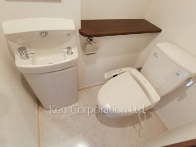 Lavatory ※Photo of the same layout on 21 floor. Decoration and fixture may differ.