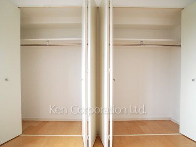 Closet ※Photo of the same layout on 6 floor. Decoration and fixture may differ.