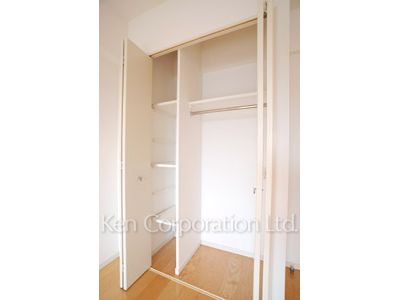 Closet ※Photo of the same layout on 6 floor. Decoration and fixture may differ.