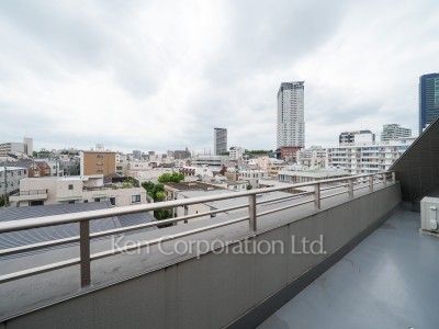 Roof Balcony