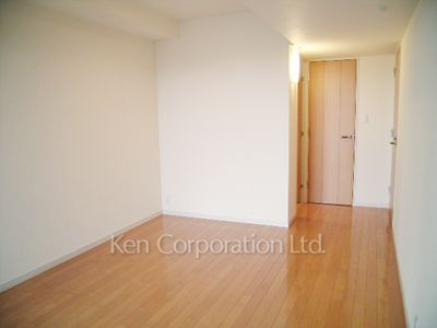 Bedroom ※Photo of the same layout on 33 floor. Decoration and fixture may differ.