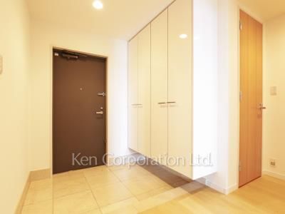 Entrance ※Photo of the same layout on 38 floor. Decoration and fixture may differ.