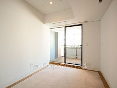 Bedroom ※Photo of the same layout on 9 floor. Decoration and fixture may differ.