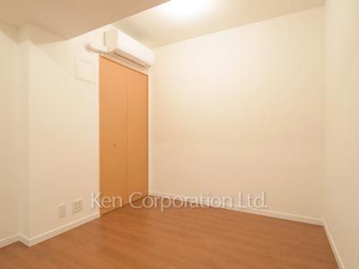 Bedroom ※Photo of the same layout on 19 floor. Decoration and fixture may differ.