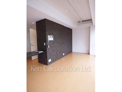Living-Dining ※Photo of the same layout on 4 floor. Decoration and fixture may differ.