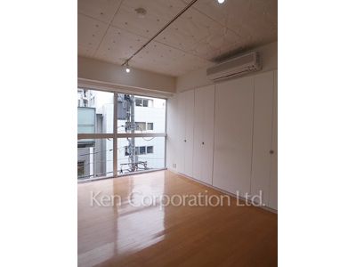 Bedroom ※Photo of the same layout on 4 floor. Decoration and fixture may differ.