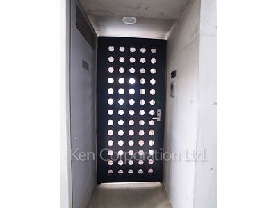 Entrance ※Photo of the same layout on 4 floor. Decoration and fixture may differ.