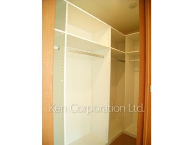 Closet ※Photo of the same layout on 3 floor. Decoration and fixture may differ.