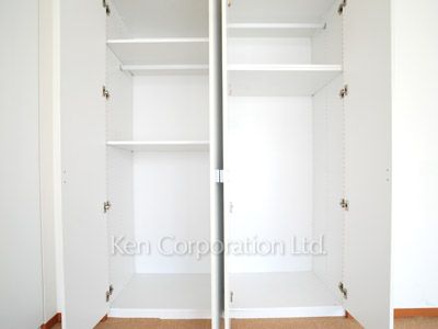 Closet ※Photo of the same layout on 4 floor. Decoration and fixture may differ.
