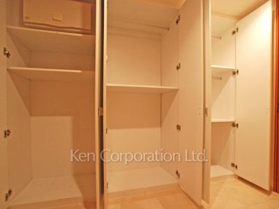 Closet ※Photo of the same layout on 4 floor. Decoration and fixture may differ.