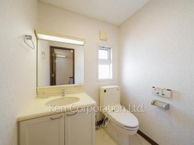 Lavatory