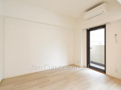 Bedroom ※Photo of the same layout on 6 floor. Decoration and fixture may differ.