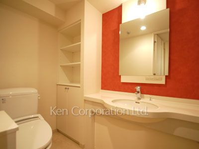 Powder Room ※Photo of the same layout on 6 floor. Decoration and fixture may differ.