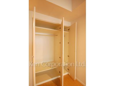 Closet ※Photo of the same layout on 6 floor. Decoration and fixture may differ.